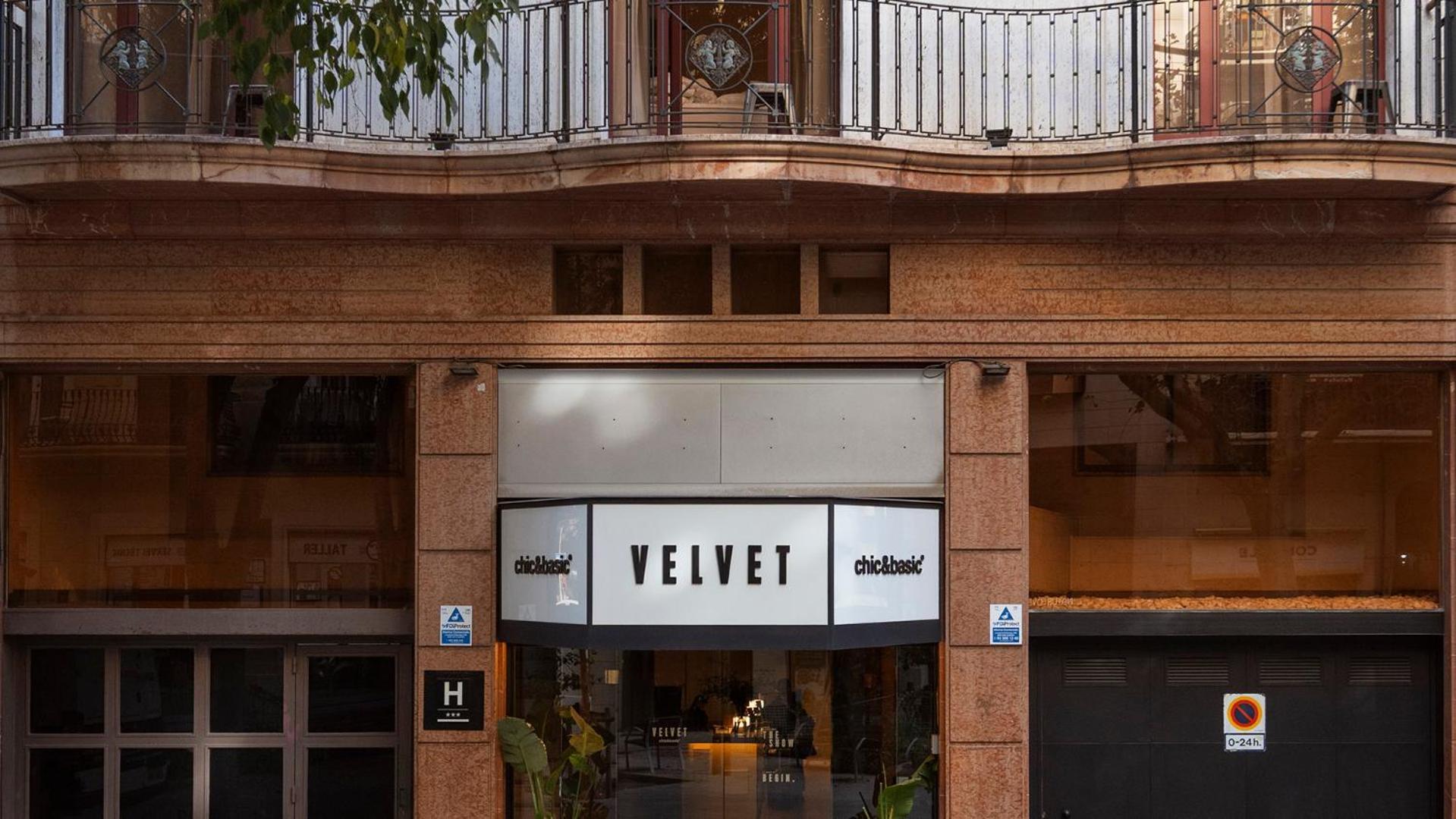 Chic & Basic Velvet — Fotos 2